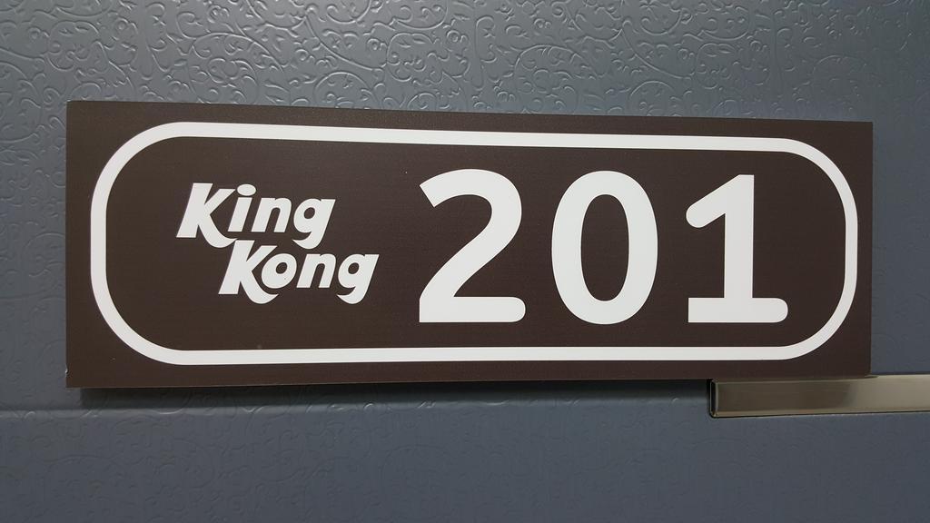 Kingkong Guesthouse Busan Ngoại thất bức ảnh